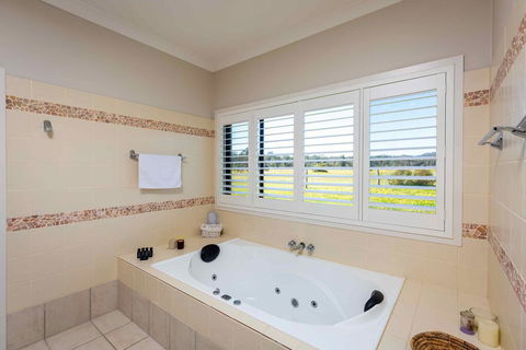 Mandalay Villas - Villa 2 - Stayed 1