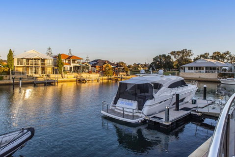 Mandurah Canals, Casa Marina - Stays Accommodation 1