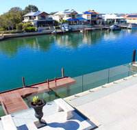 Mandurah Dolphin Escape - Stays Accommodation