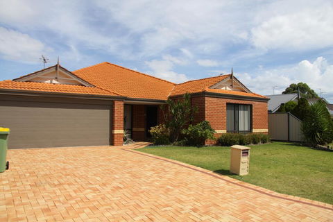 Mandurah Golf Links Retreat - Stayed 1