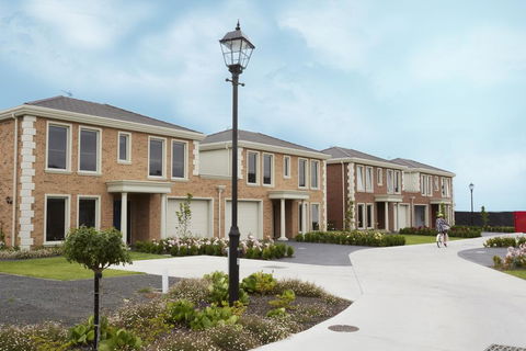 Mansi On Raymond - Stayed 0