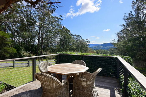 Maple Cottage - Stays Accommodation 3