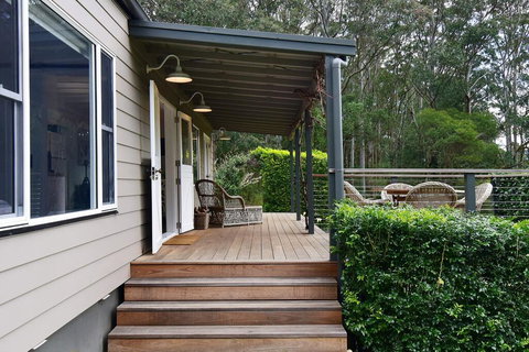 Maple Cottage - Stays Accommodation 2