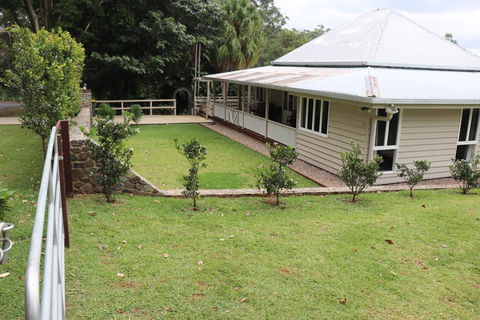 Mapleton Falls Farm House - Stayed 0