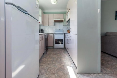 Marine Drive, 32 - Stayed 3