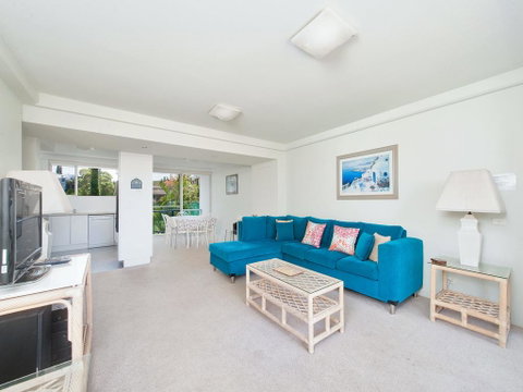 Marine Drive, Cirrus, Unit 6, 44 - Stayed 1