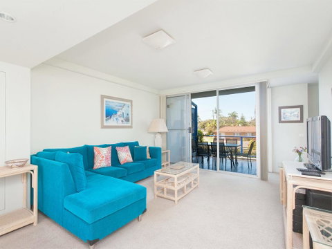 Marine Drive, Cirrus, Unit 6, 44 - Stayed 0