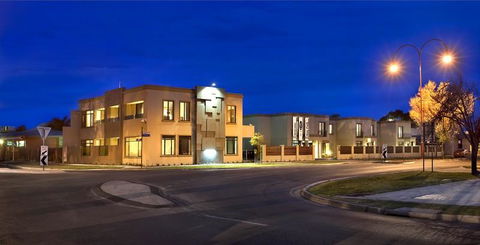 May Park Executive Apartments - Stays Accommodation 0