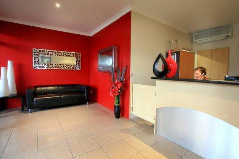 Mayfair Motel - Stayed 2