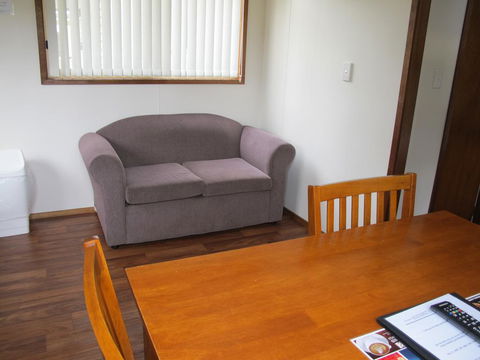 Melaleuca Caravan Park - Stays Accommodation 1