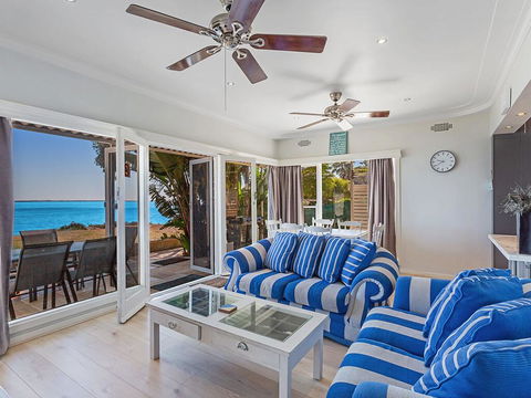 Mermaids Rest @ Corlette - Stays Accommodation 2