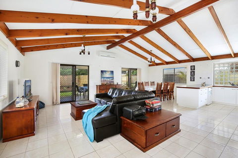Michael Street 39, Golden Beach - Stays Accommodation 3