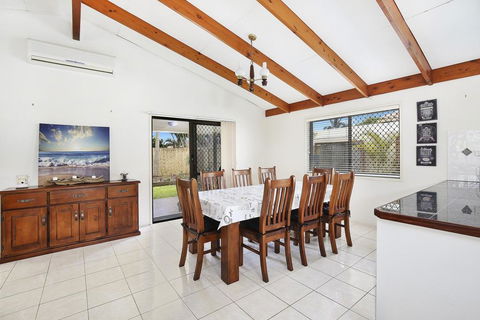 Michael Street 39, Golden Beach - Stays Accommodation 1