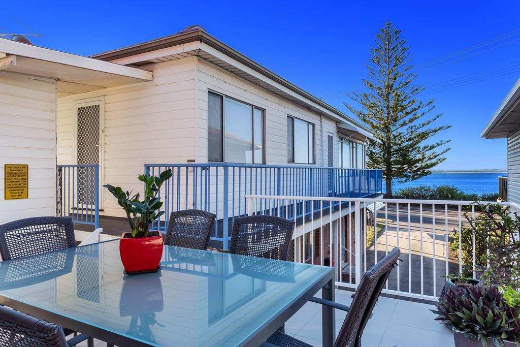 Shoal Bay NSW Stayed