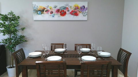 Modern 4-Bedroom House Near Singleton CBD Hunter Valley - Stays Accommodation 2