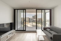 Modern Apartment in Darling Harbour