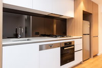 Modern Apartment in Darling Harbour