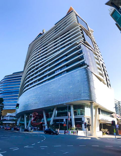Modern Designers Pad In The Heart Of Brisbane - Stayed 3