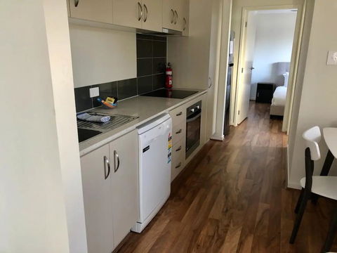 Modern Unit Near To Surfers Paradise - Stayed 2