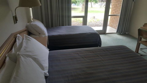 Moe Parklands Motel - Stayed 0