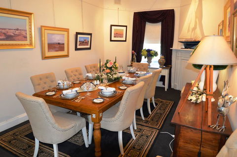 Montrose House - Stays Accommodation 2