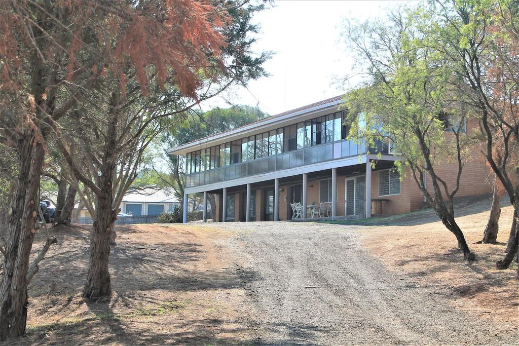 Cranley QLD Stays Accommodation