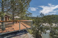 Book Retreat Accommodation Vacations Stayed Stayed