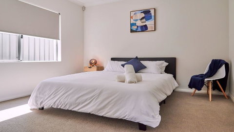 Murdoch Hospital & Uni - Netflix & WiFi - - Stays Accommodation 3