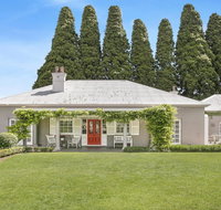 Nattai Lodge - house  cottage in beautiful garden - Stays Accommodation