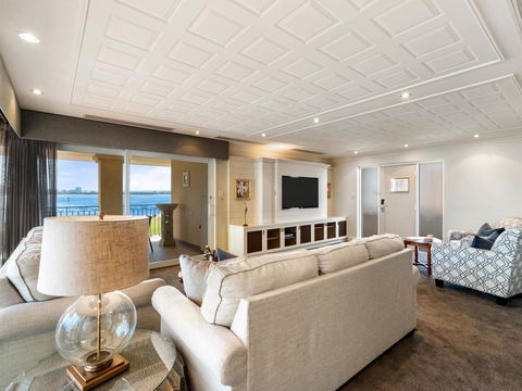 The Peninsula Riverside Serviced Apartments - Stayed 5