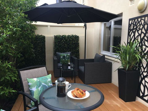 The Peninsula Riverside Serviced Apartments - Stayed 15
