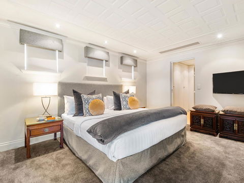 The Peninsula Riverside Serviced Apartments - Stayed 4