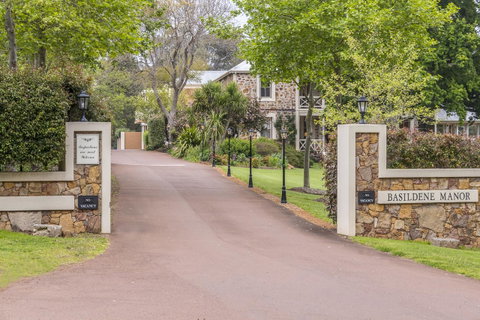 Grand Mercure Basildene Manor - Stayed 15