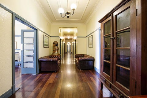 Captain Stirling Hotel - Stayed 6