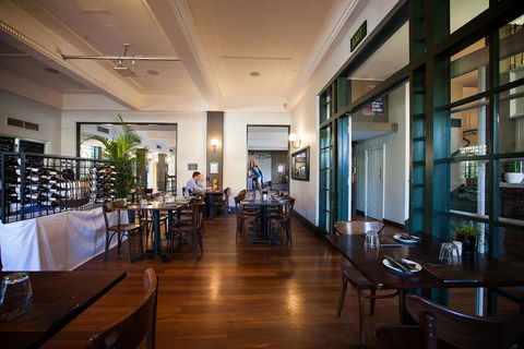 Captain Stirling Hotel - Stayed 44