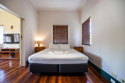 Captain Stirling Hotel - Stayed 1