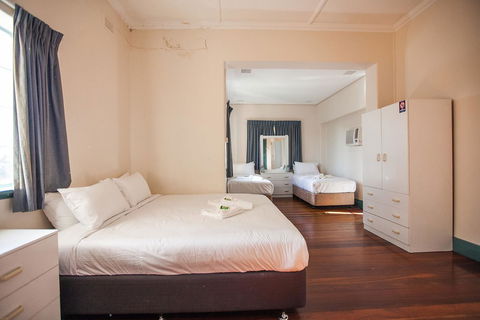 Captain Stirling Hotel - Stayed 2