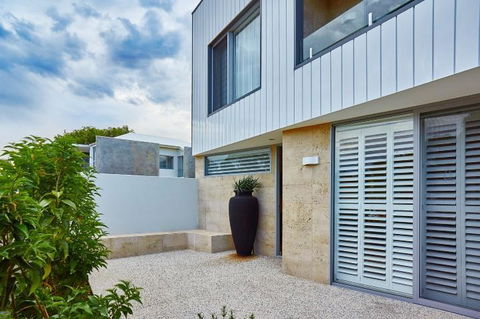 The Urban Beach House - Stayed 18