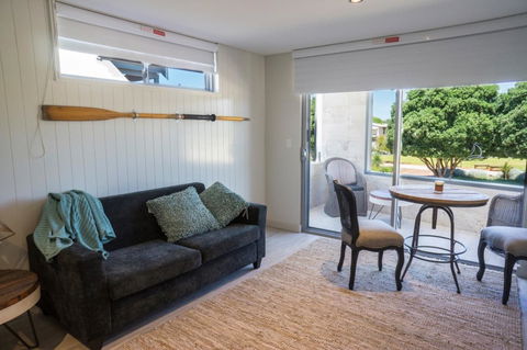 The Urban Beach House - Stayed 22