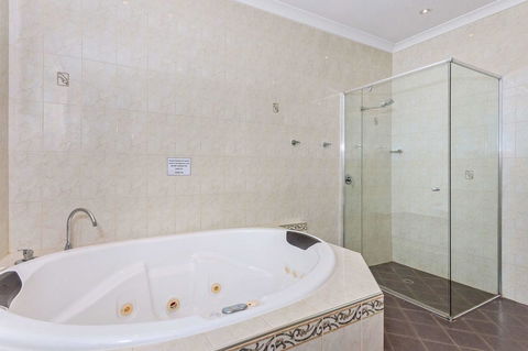 Quality Hotel Bayswater - Stayed 20