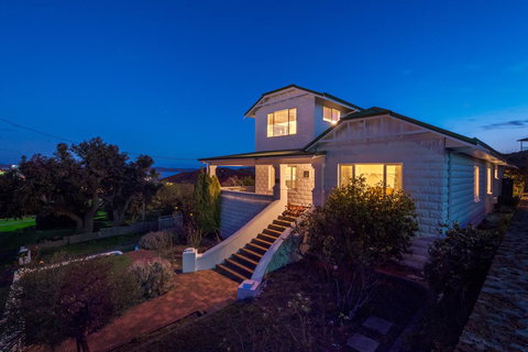 Serpentine Rose - Stayed 1