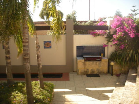 Dunes Scarborough Beach - Stayed 15