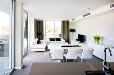 Claremont Quarter Luxury Apartment - Stays Accommodation 5