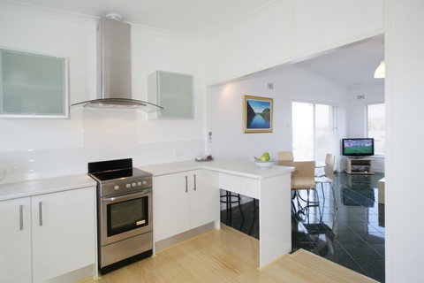Summer Breeze - Holiday Or Business Apartment - Stayed 5