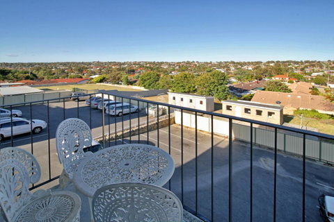 Summer Breeze - Holiday Or Business Apartment - Stayed 8