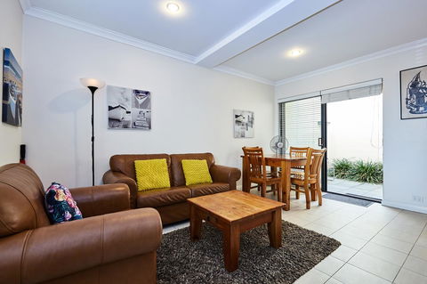 Fremantle Townhouse U/5 - Stayed 3
