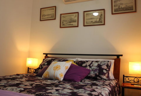 Jacaranda Hideaway Bed & Breakfast - Stays Accommodation 1