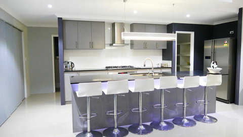 Rainbow Dream House - Stays Accommodation 2