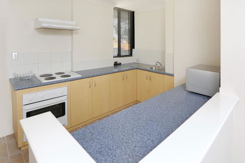 Lodestar Waterside Apartments - Stayed 17