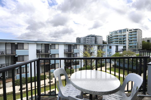 Lodestar Waterside Apartments - Stayed 12